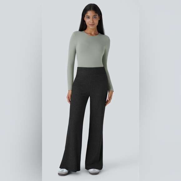 HALARA Ribbed Knit High Waisted Pocket Casual Flare Pants - Picture 5 of 7